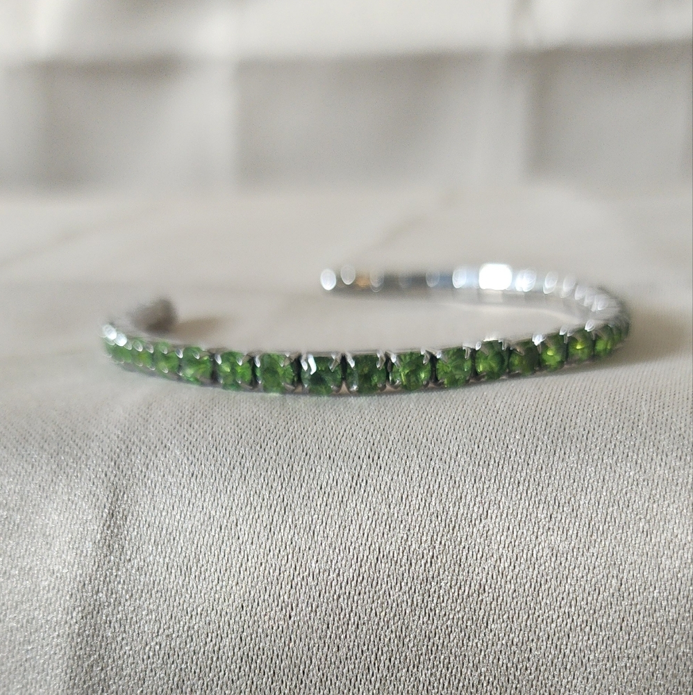 Green tennis  bracelet